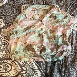 American eagle cropped Hawaiian tee
